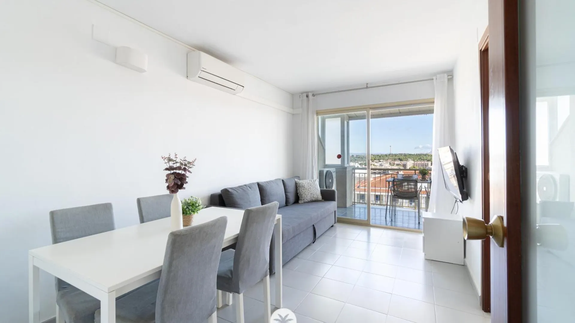 Apartamento Mediterranean Way - Pino Alto Salou España